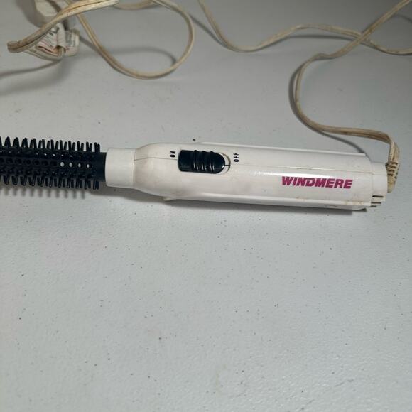 Windmere White Hair Styling Tool - Picture 3 of 4
